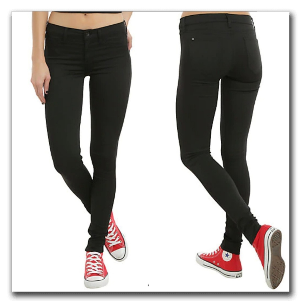 Hot Topic black skinny jeans